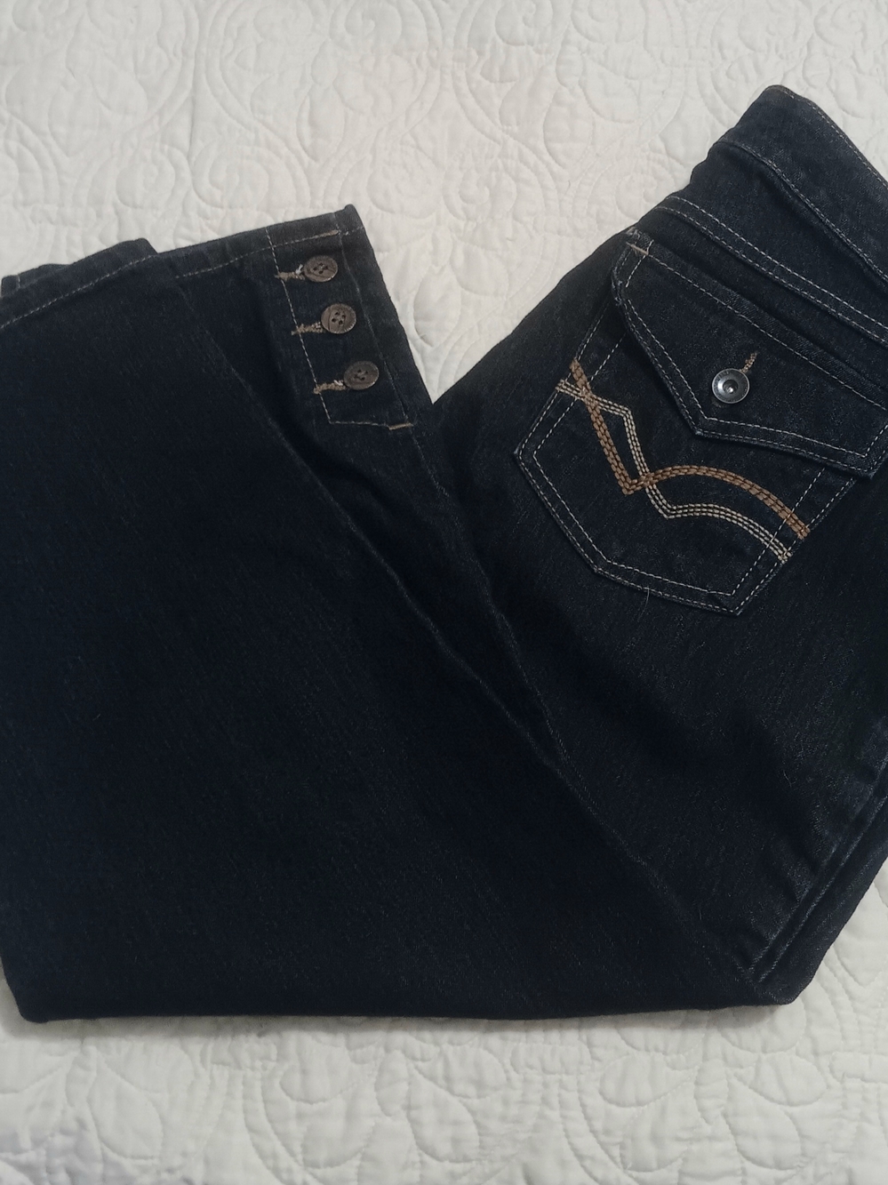Nine West Dark Blue Capri Jeans with Decorative Pocket Stitching